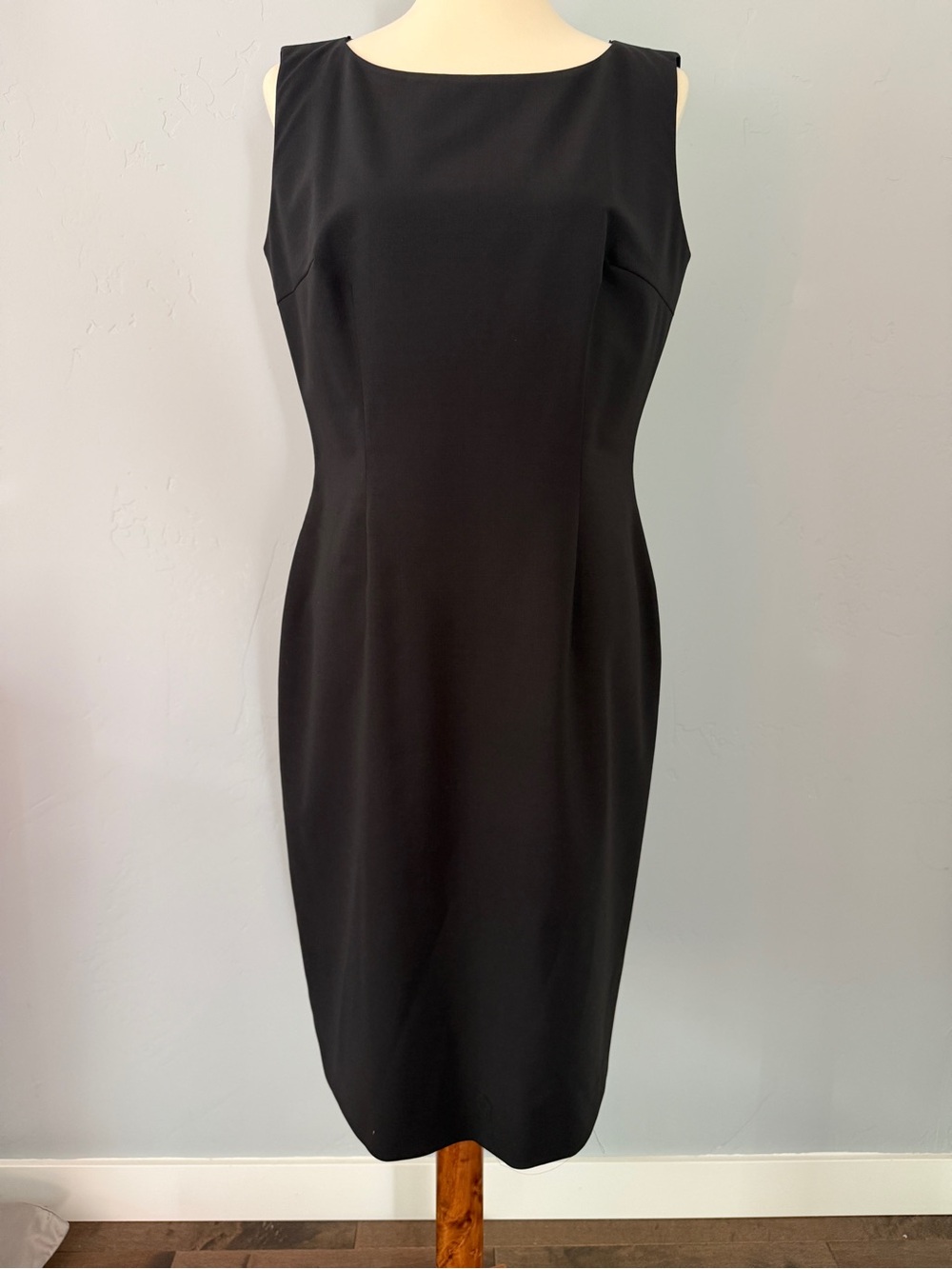 BOSS Hugo Boss | Black | 96% Virgin Wool | Sheath Dress | US 8